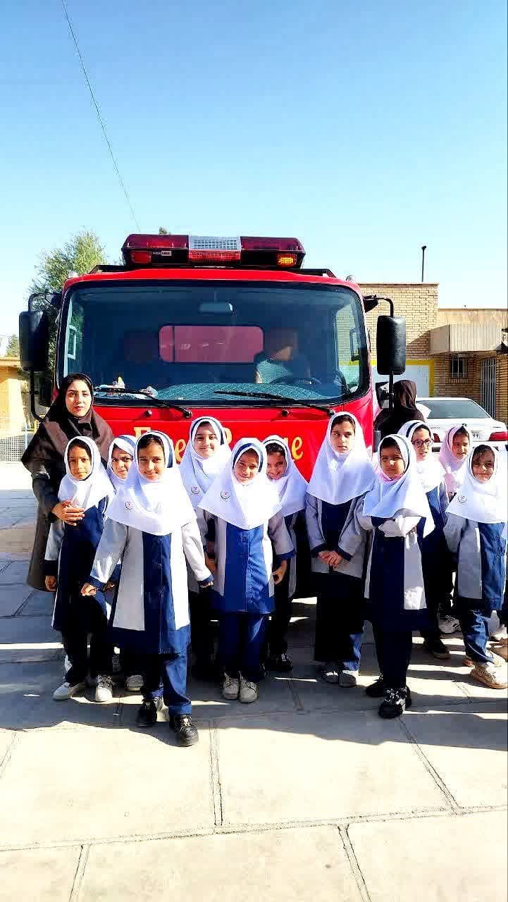 دبستان غیردولتی دخترانه اردیبهشت
